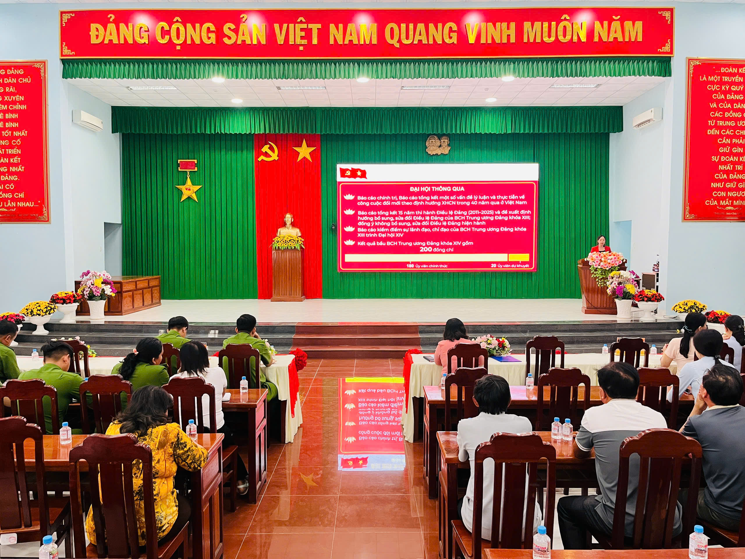 Triển khai Nghị quyết Đại hội đại biểu toàn quốc lần thứ XIV của Đảng và Chương trình hành động của Ban Chấp hành Trung ương Đảng thực hiện Nghị quyết Đại hội XIV