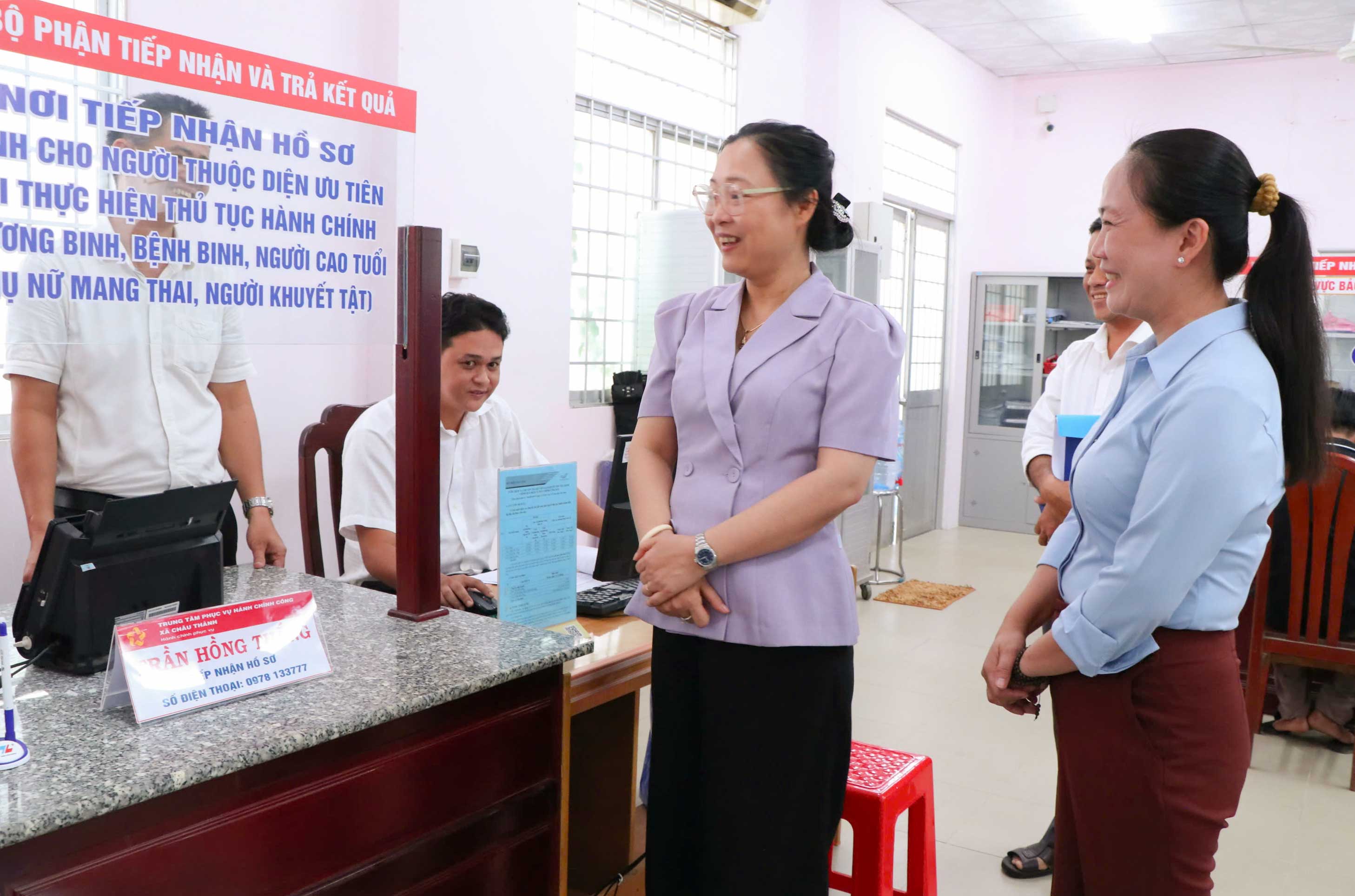 Phó Chủ tịch UBND tỉnh Nguyễn Thị Quyên Thanh làm việc với xã Châu Thành