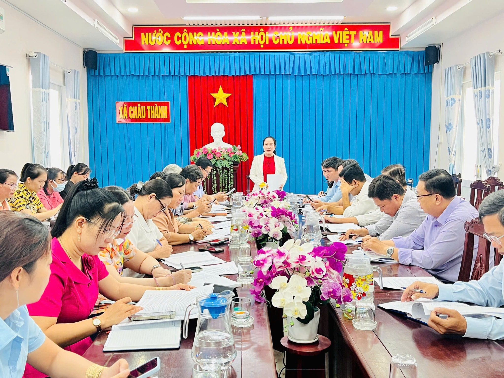 UBND xã Châu Thành sơ kết tình hình hoạt động tháng 11