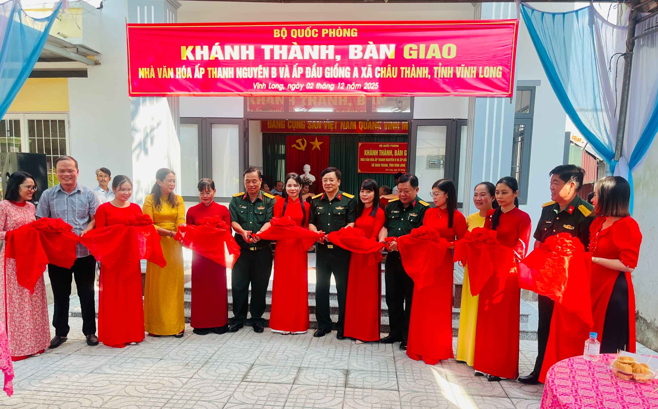 Bộ Quốc phòng khánh thành và bàn giao Nhà văn hóa ấp Thanh Nguyên B và ấp Đầu Giồng A