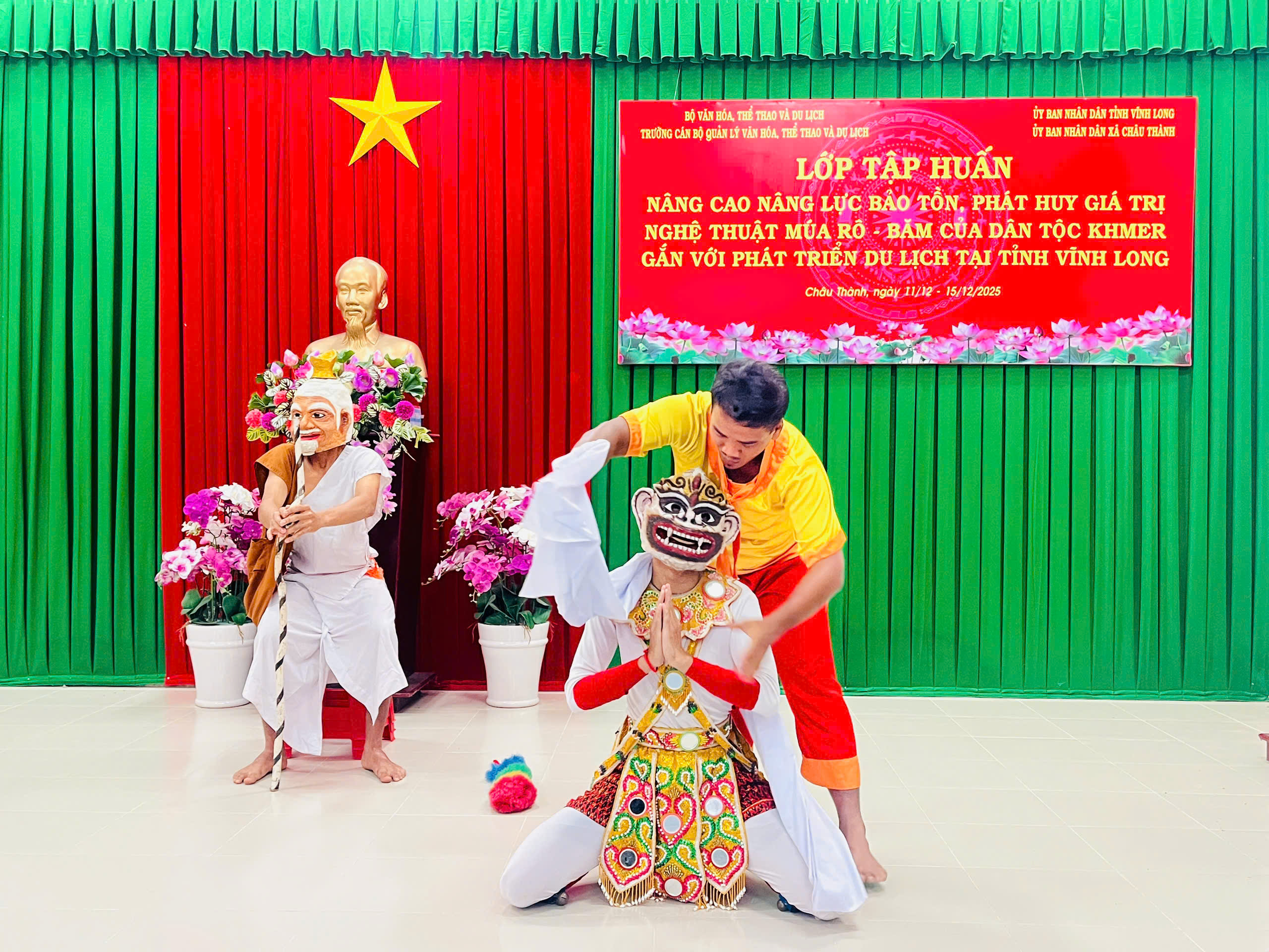 Tập huấn nâng cao năng lực bảo tồn, phát huy giá trị nghệ thuật hát múa Rô – băm của dân tộc Khmer gắn với phát triển du lịch