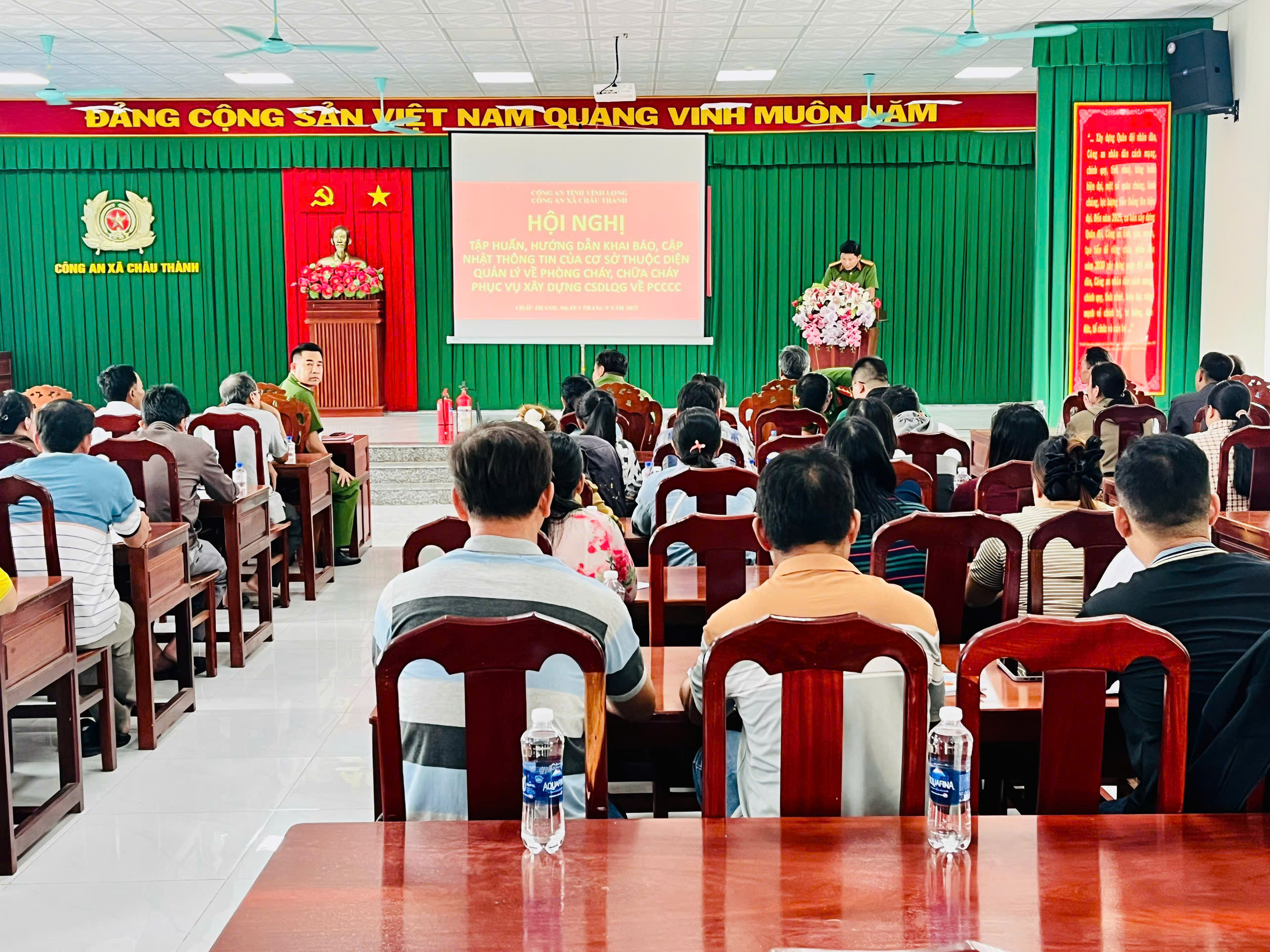 Tập huấn, hướng dẫn khai báo, cập nhật thông tin cơ sở dữ liệu quốc gia về phòng cháy, chữa cháy